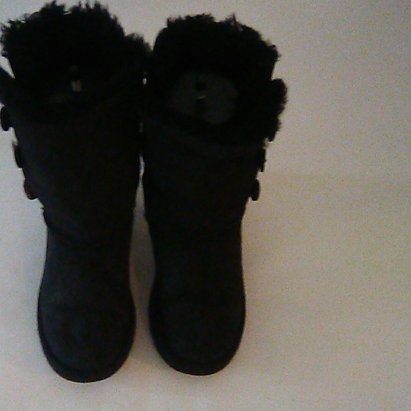 Ugg Australia Girls Triple Bailey Button Sz4 - Picture 3 of 4